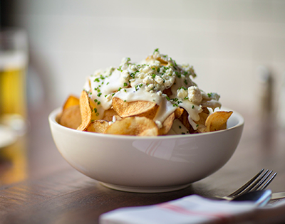 Potato Chips with blue cheese fondue